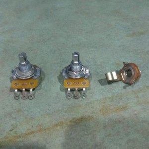 cts_500k_potentiometers_and_switchcraft_jack_1498323201_05215f5d.jpg