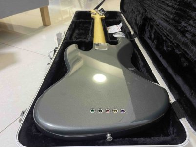 Fender Bass 2.jpg